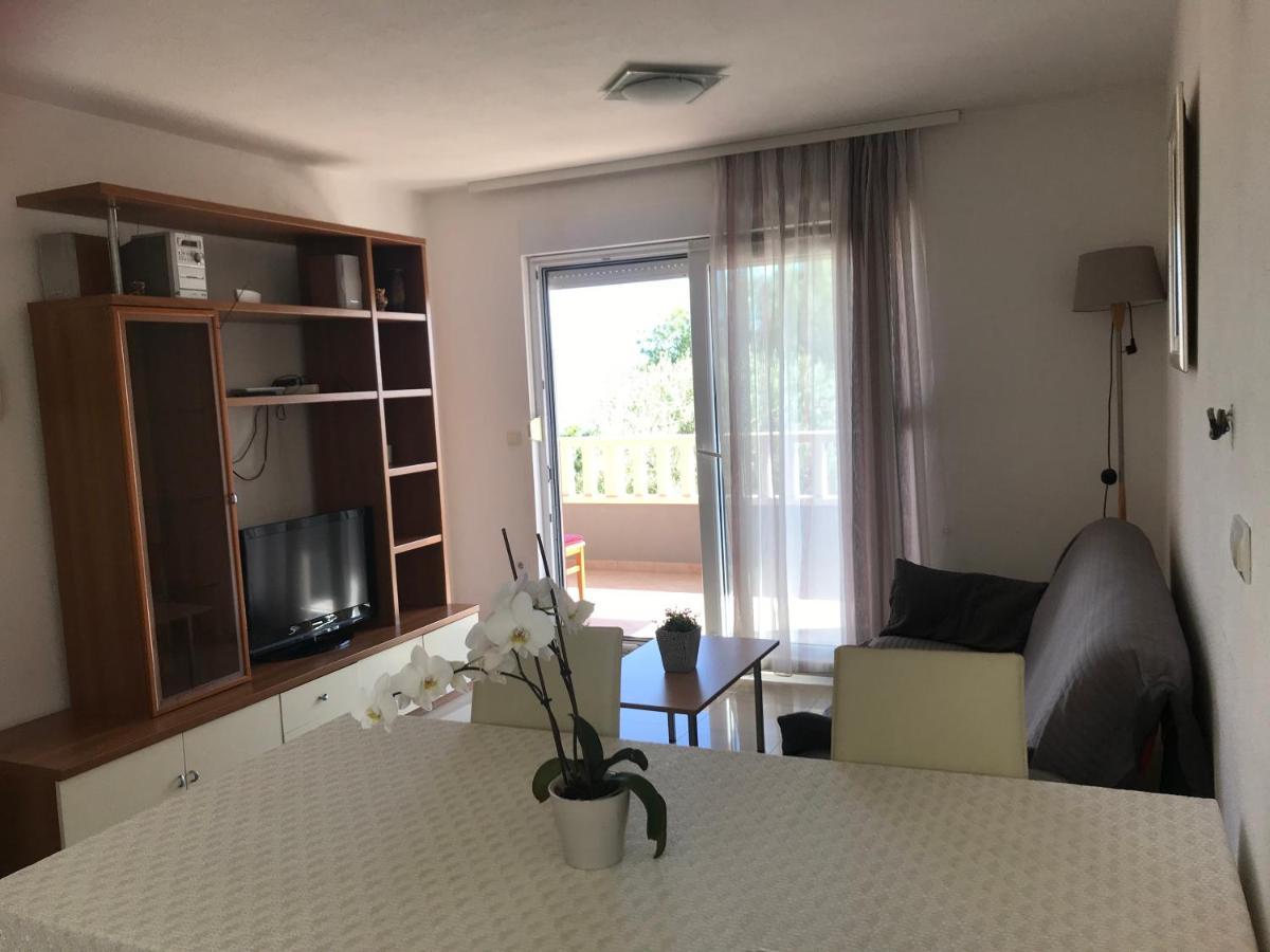 Apartments Marta Duće エクステリア 写真